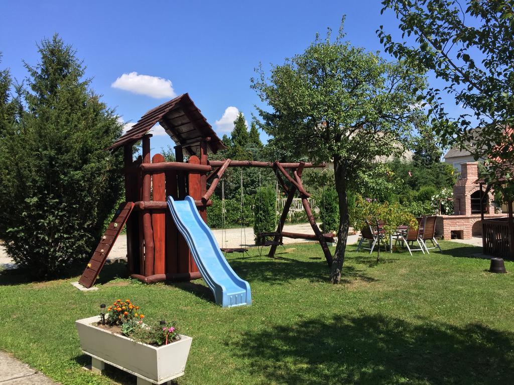 Hotel Toth Vendeghaz Bük Zewnętrze zdjęcie